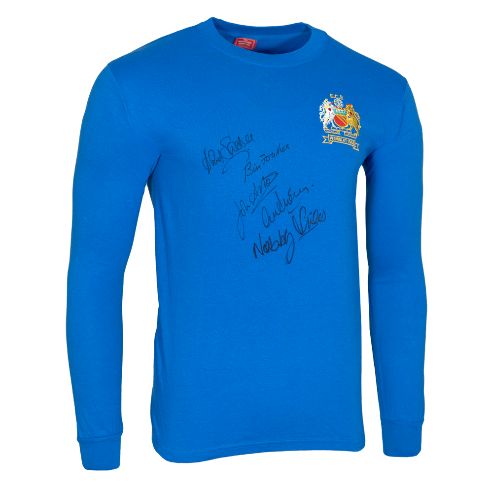 Manchester United 1968 European Cup Shirt Signed By Sadler, Foulkes, Aston, Stepney & Stiles Manchester United 1968 European Cup Shirt Signed By Sadler, Foulkes, Aston, Stepney & Stiles